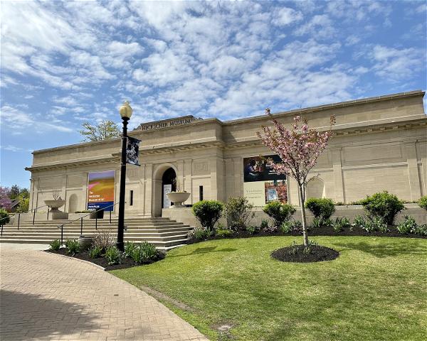 A $25,000 grant from Bank of America will allow the The Heckscher Museum of Art in Huntington to offer free admission into 2025.
