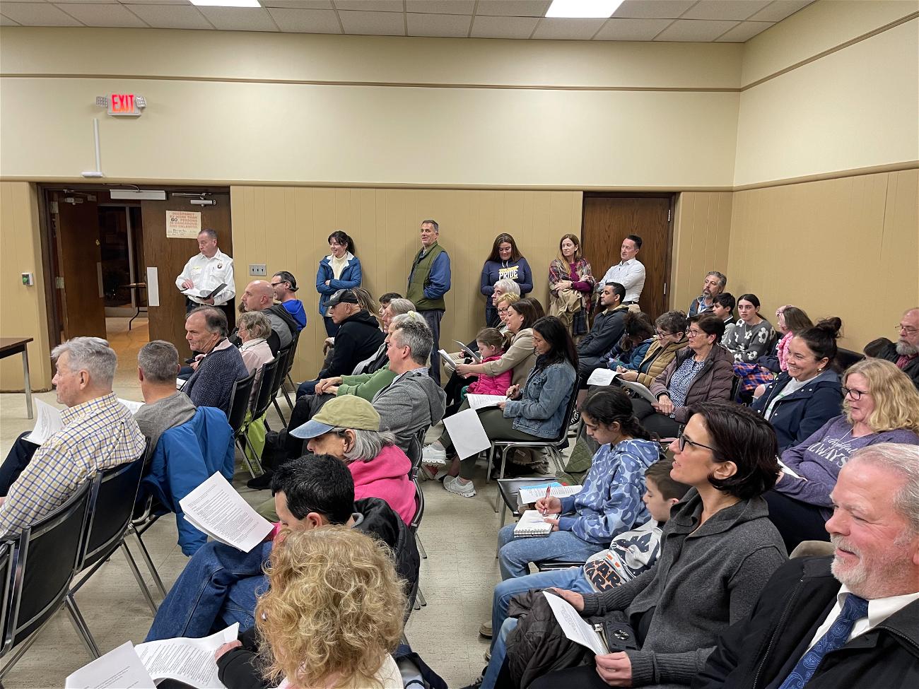 A larger-than-usual crowd gathered at the March 5 Northport Village board of trustees meeting, where construction on an existing basketball court in Cow Harbor Park was approved 3-1. 