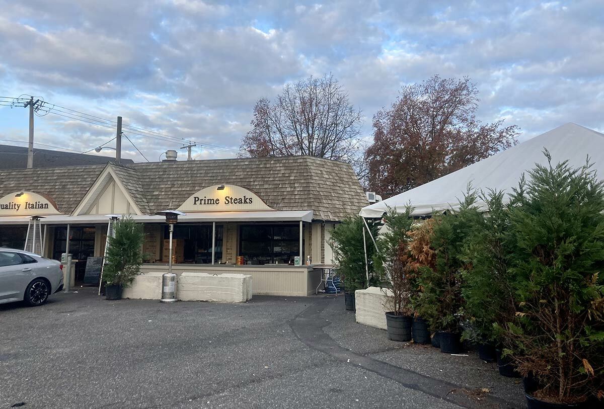 A public hearing on a proposed law change that would have affected restaurants including Robke’s in Northport has been canceled.